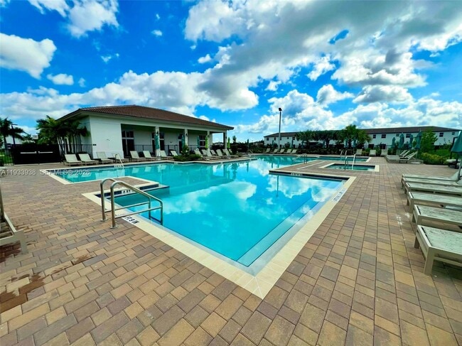 Building Photo - 12713 NW 24th Ave