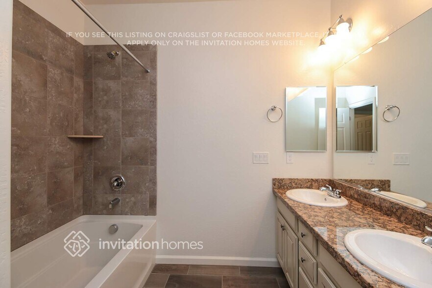 Building Photo - 3962 E Sourwood Dr