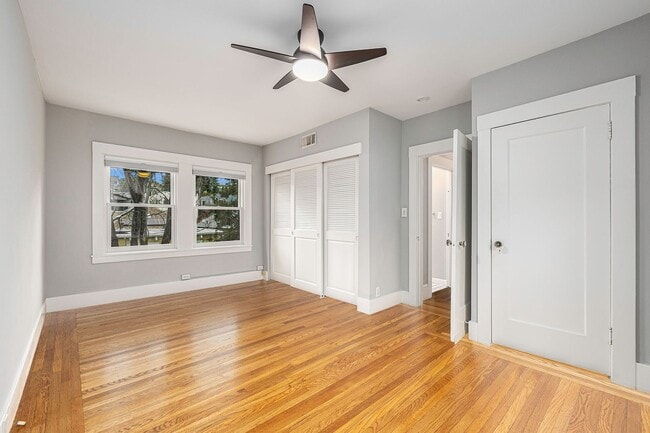 Building Photo - 3901 Everett Ave