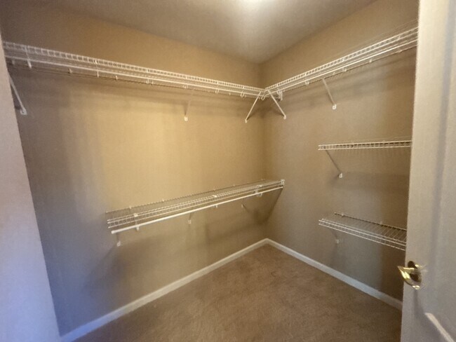 Building Photo - 1527 Horizon Ln