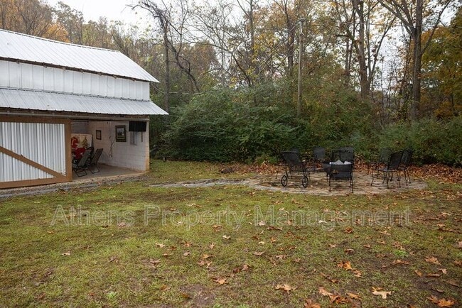Building Photo - 6551 Hog Mountain Rd