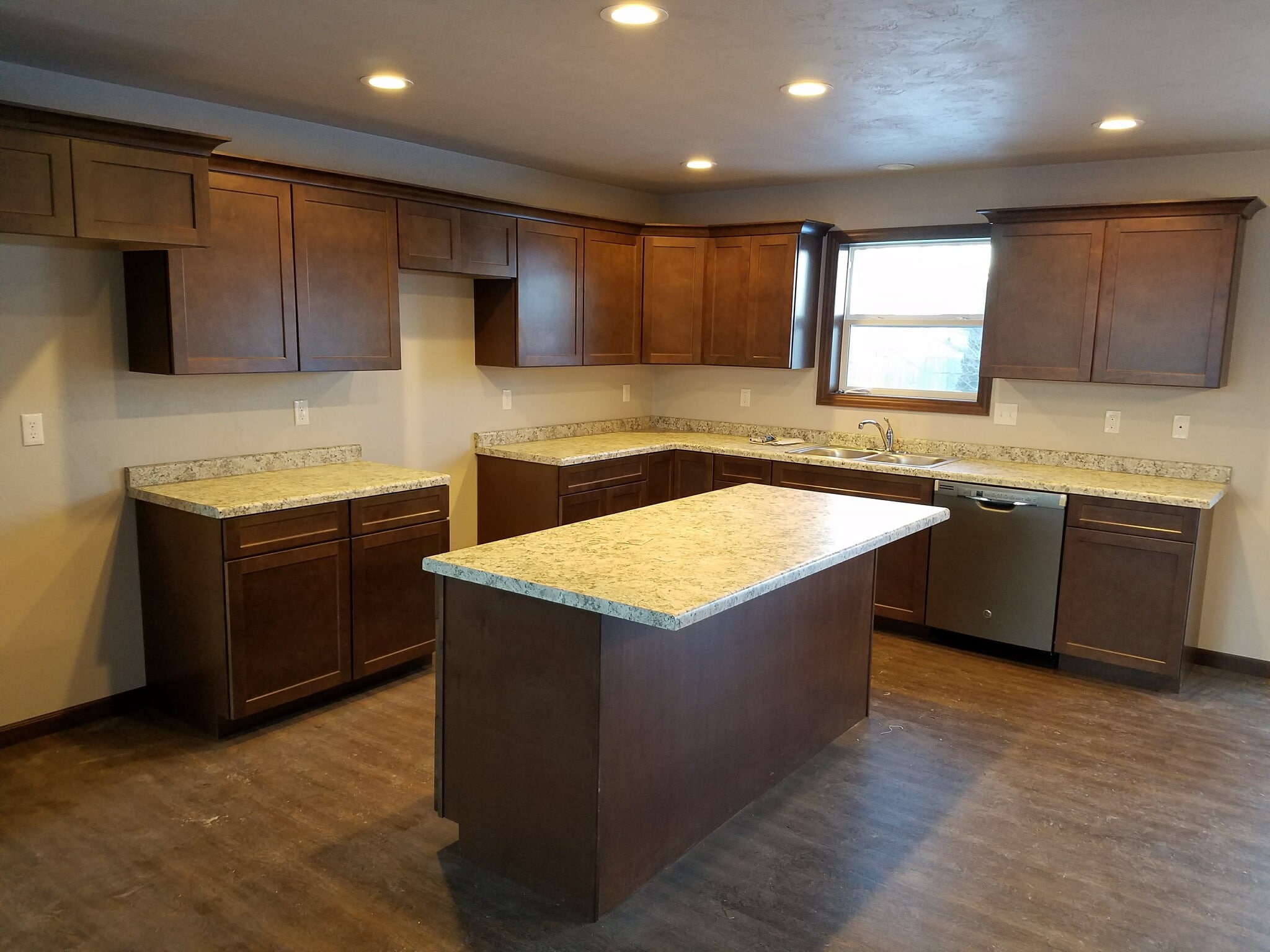 Building Photo - 1323 Moon Ridge Ct