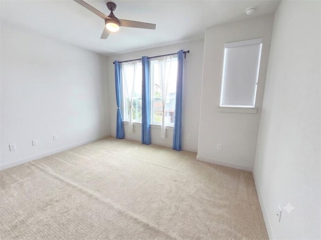Building Photo - 1225 Westborough Ln