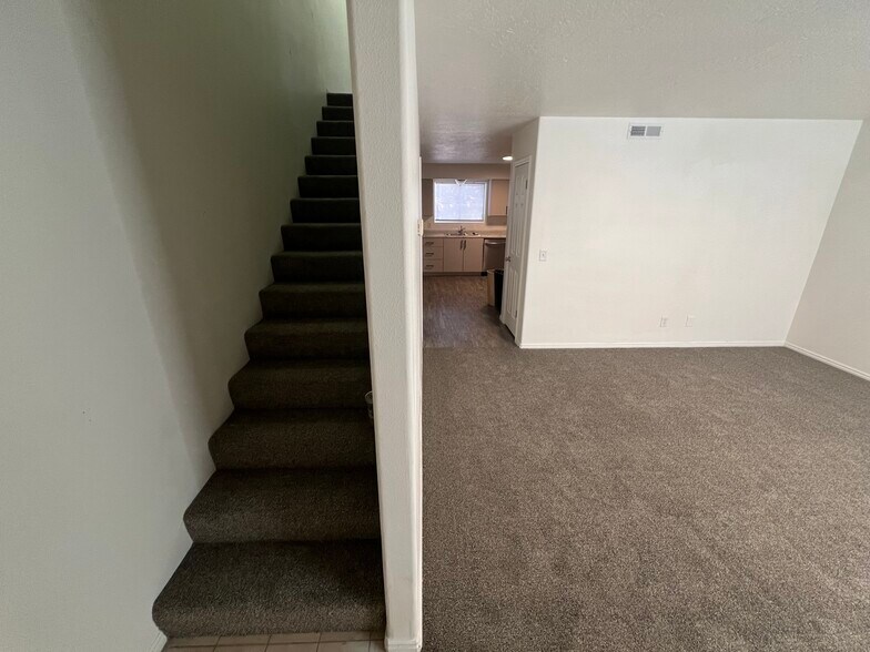 Building Photo - 126 S 850 W