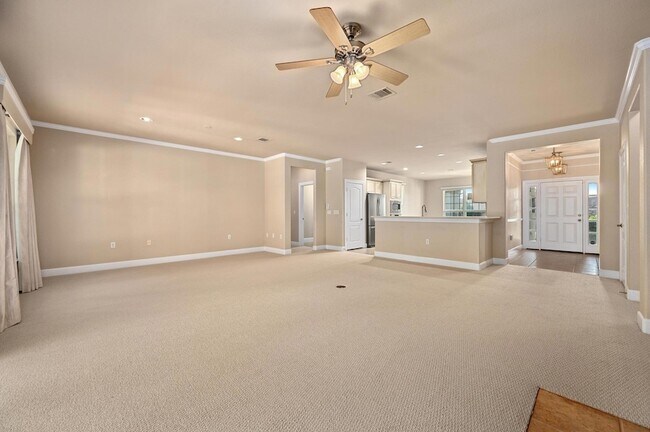 Building Photo - 216 Armstrong Dr