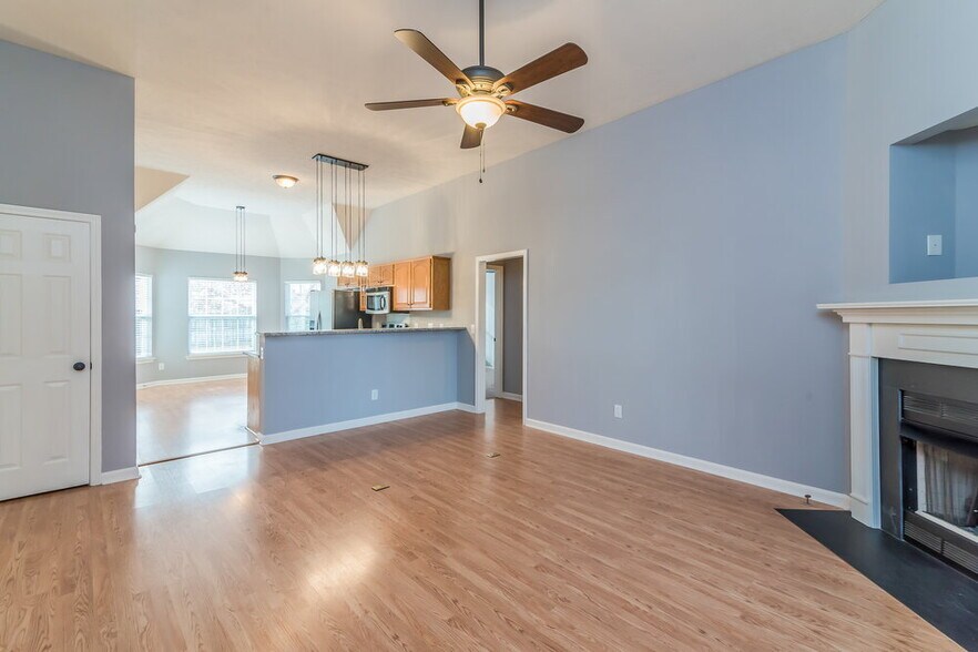 Building Photo - 219 Parrish Pl