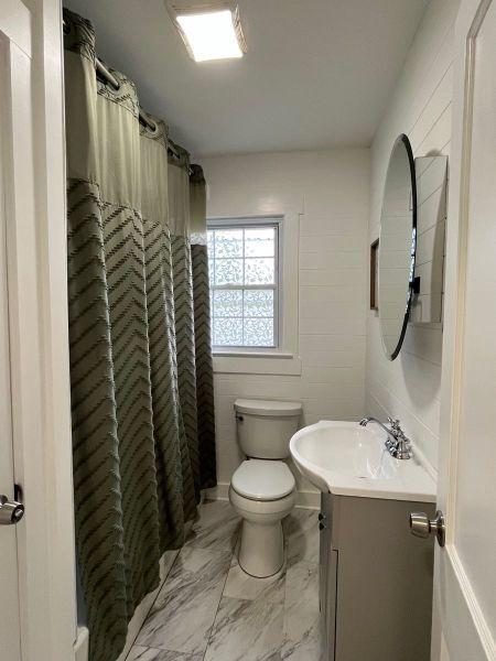 Building Photo - Ranch home on a country setting in Hardin ...