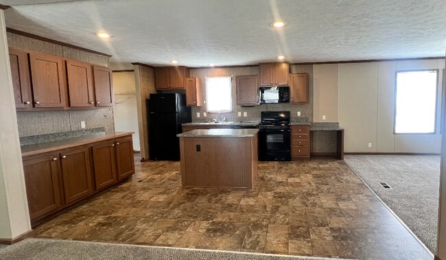 Building Photo - 49515 Au Lac Dr E