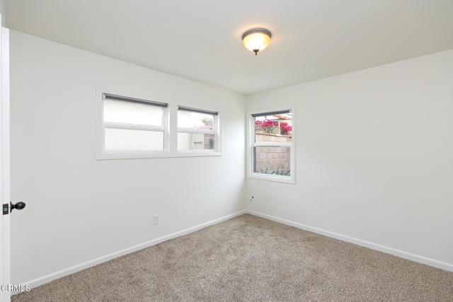 Building Photo - 136 Oxnard Ave