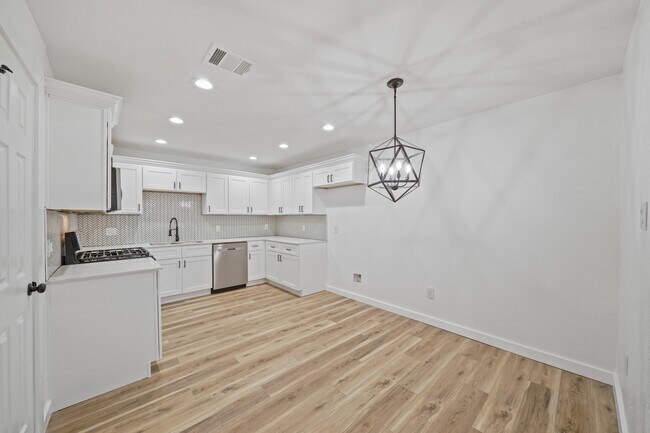 Building Photo - 4154 Erby St