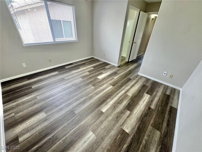 Building Photo - 7556 Violet Vista Ave