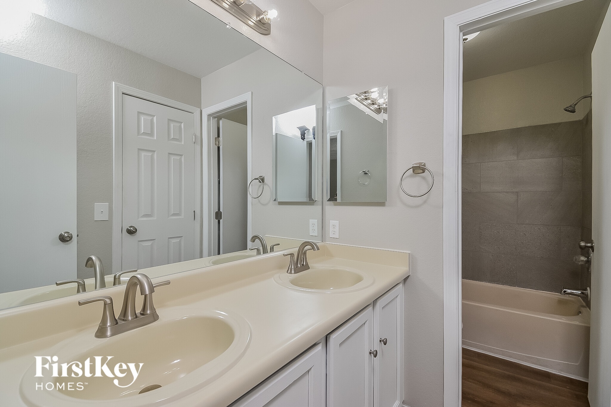 Building Photo - 5960 Faxon Ct