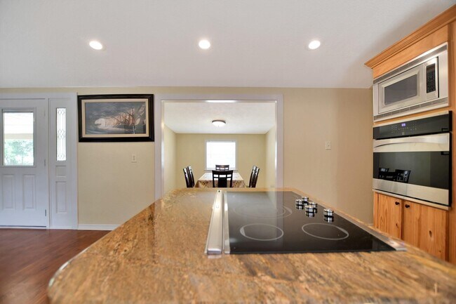 Building Photo - 29115 Cherokee Ln