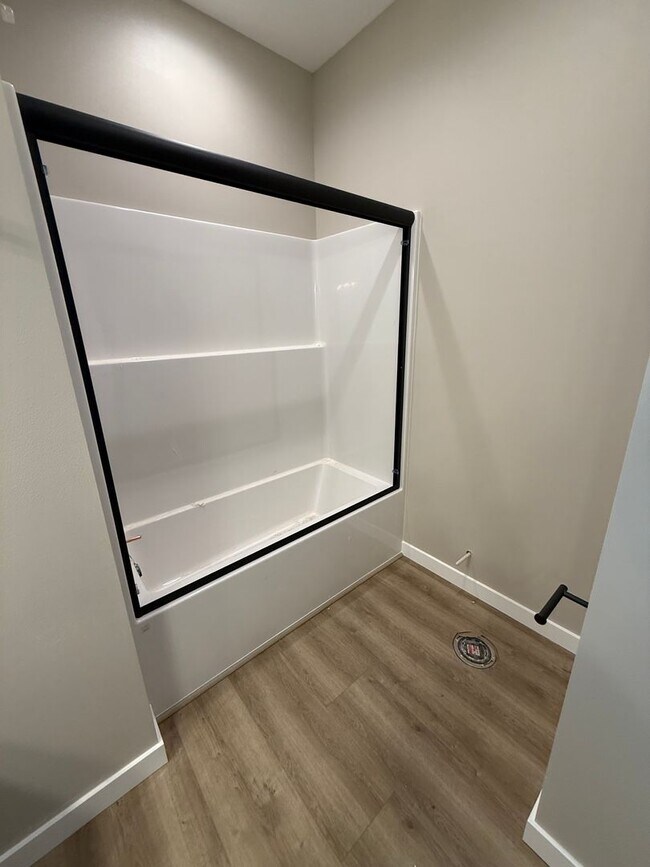 Building Photo - MOVE IN SPECIAL!!! Newly Built Home in Bir...