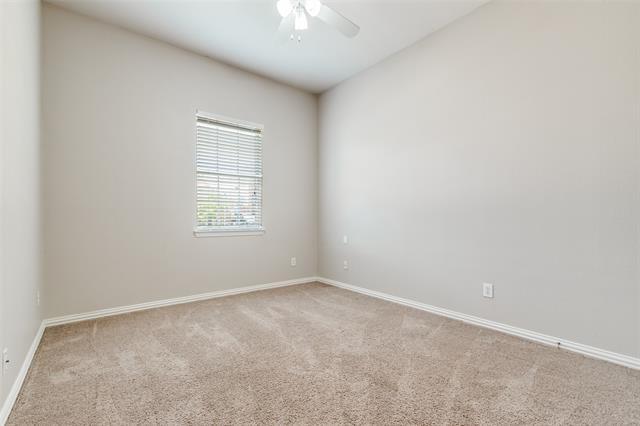 Building Photo - 4060 Victory Dr