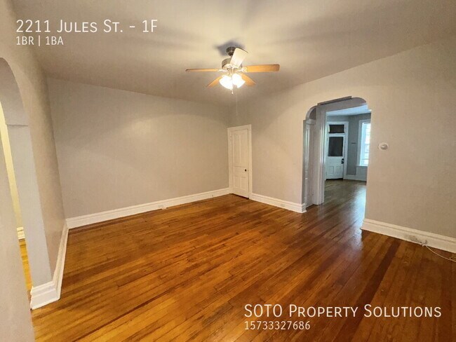 Building Photo - 2211 Jules St