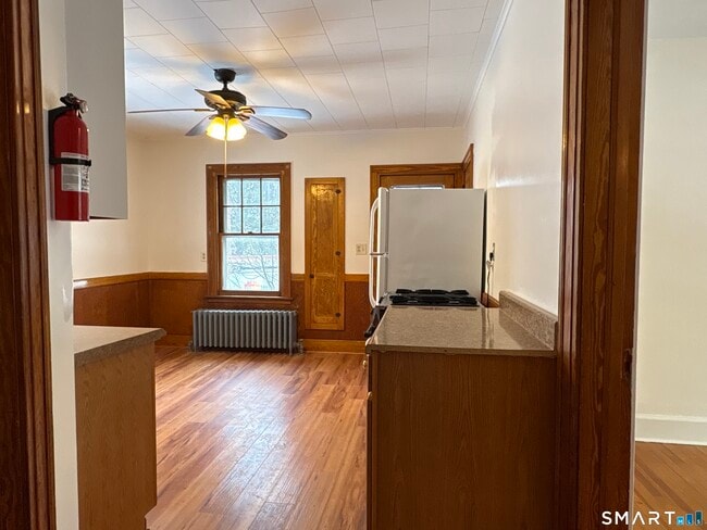 Building Photo - 415 Litchfield St