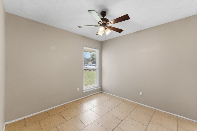 Building Photo - 16958 Jenikay St