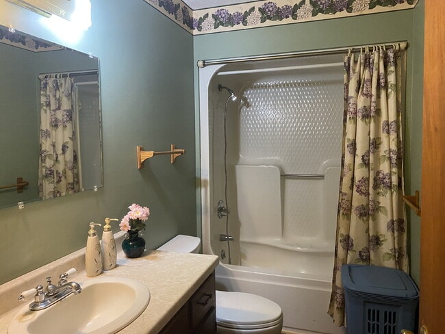 Building Photo - Lakefront Living! Furnished 3-Bed Home w/ ...