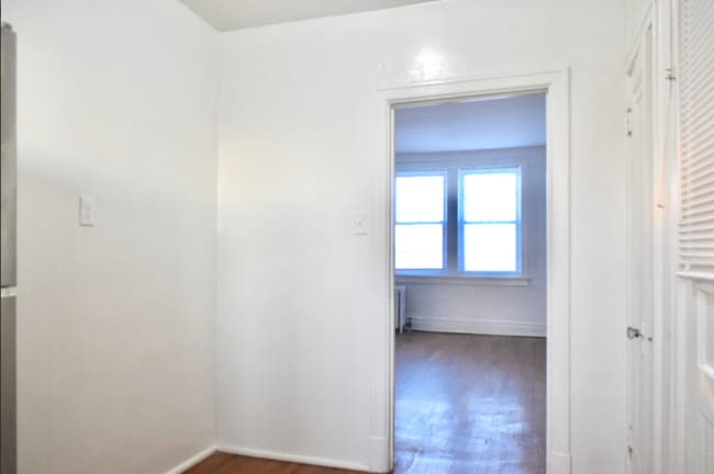 Building Photo - 6655 Berthold Ave