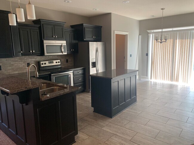 Building Photo - 11667 Ridgeway Ct