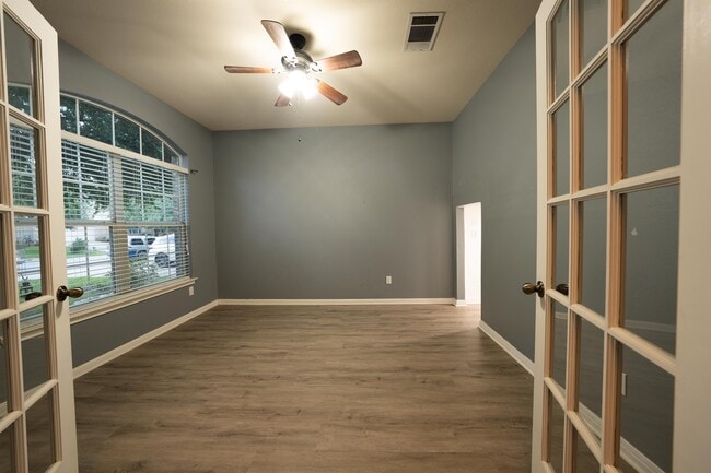 Building Photo - 9517 Eagle Knoll Dr