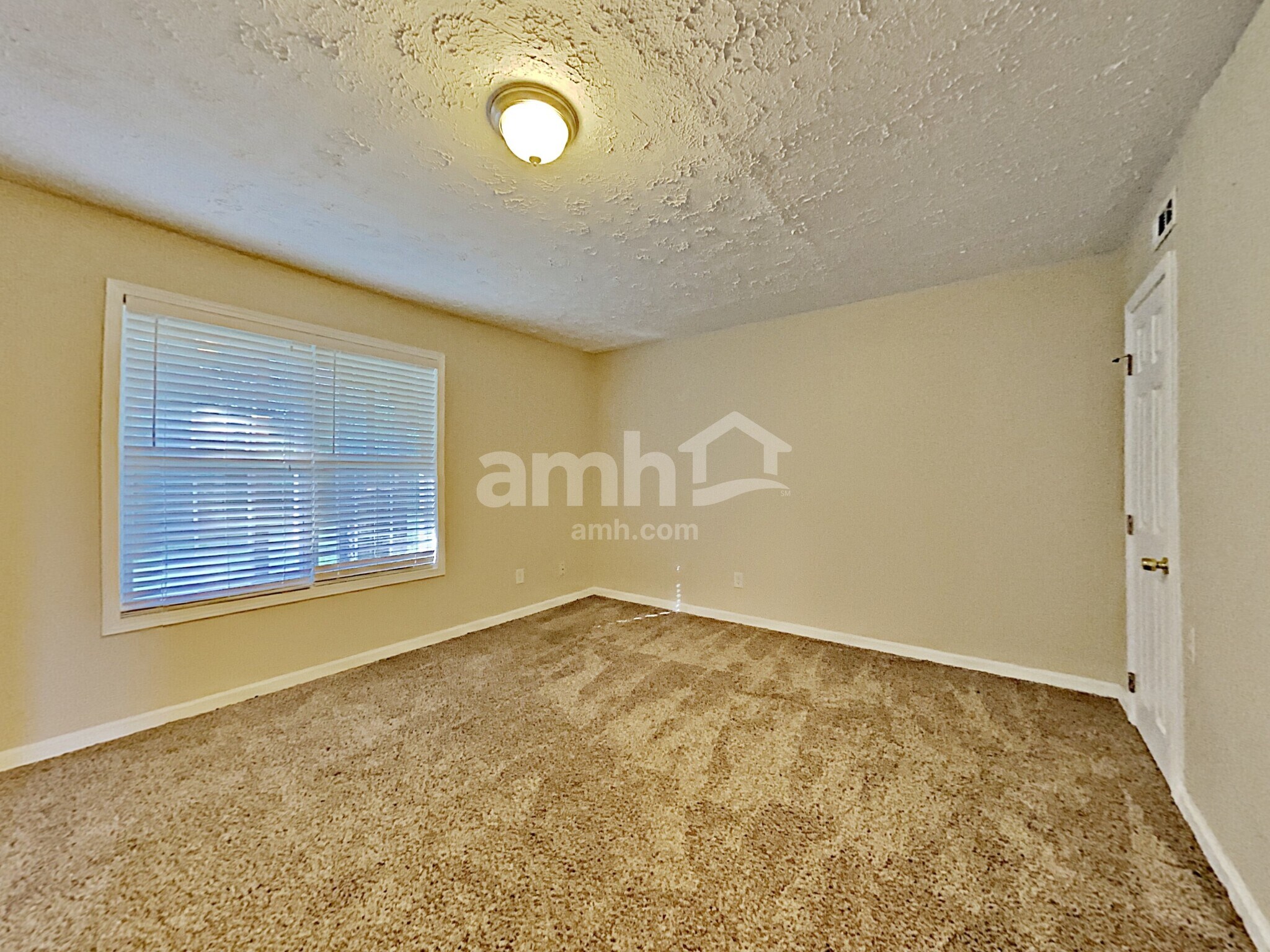 Building Photo - 5088 Memory Ln