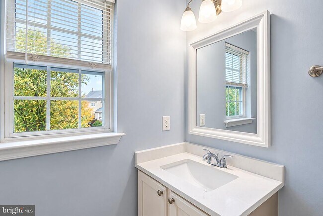 Building Photo - 10708 Croydon Ct