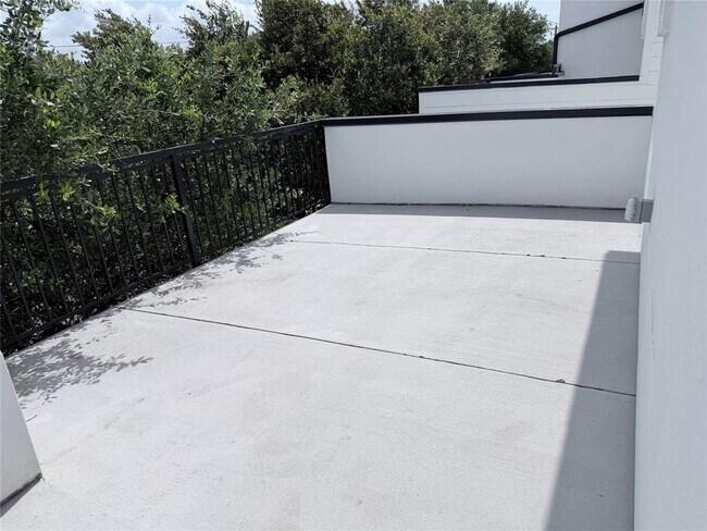 Building Photo - 1417 Kramer Ln