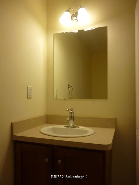 Building Photo - 50 Adams St