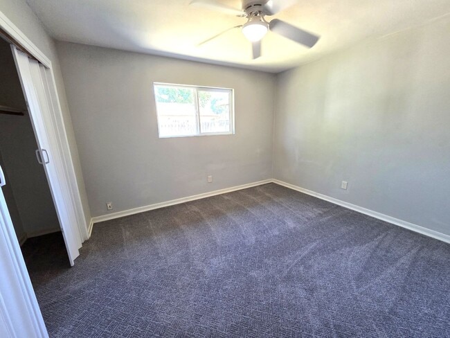Building Photo - Immaculate 3 Bedroom 2 Bath Home near Veteran's Park