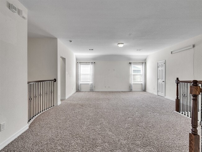 Building Photo - 11066 Walts Run Ln