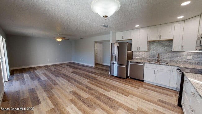 Building Photo - 5801 N Atlantic Ave