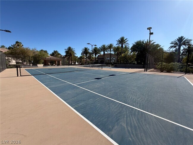 Building Photo - 2050 W Warm Springs Rd
