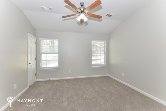 Building Photo - 465 Oakland Hills Dr