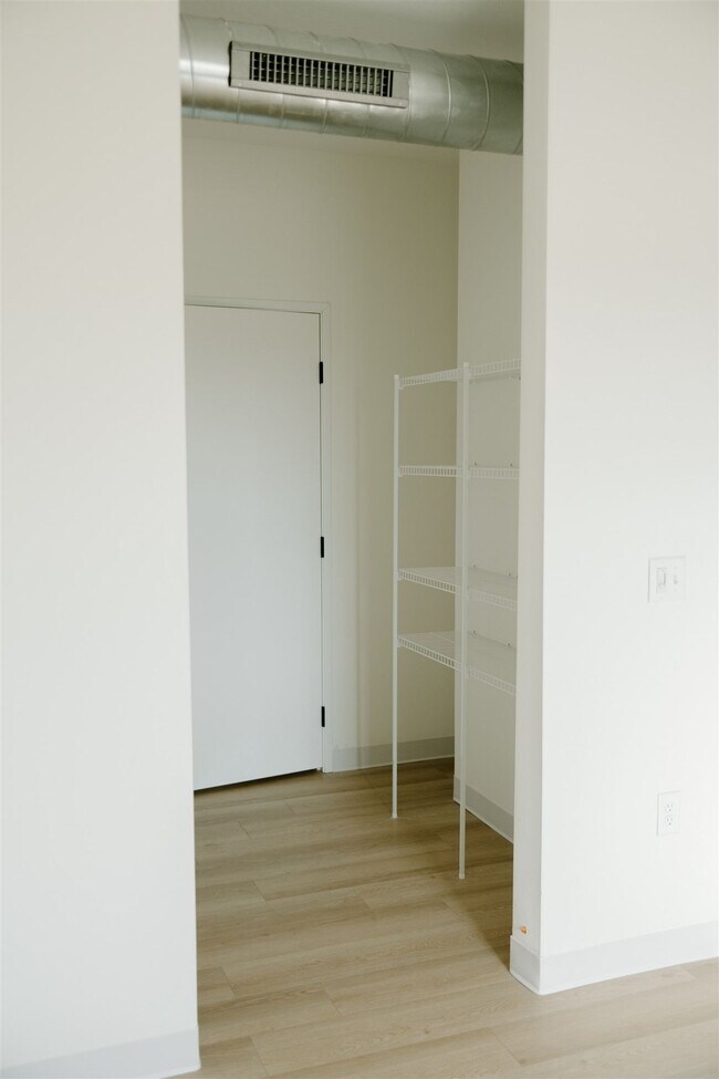 Building Photo - BRAND NEW - One Bedroom Loft With Open Windows
