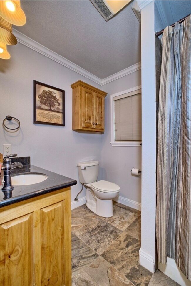 Building Photo - 7618 TX-87