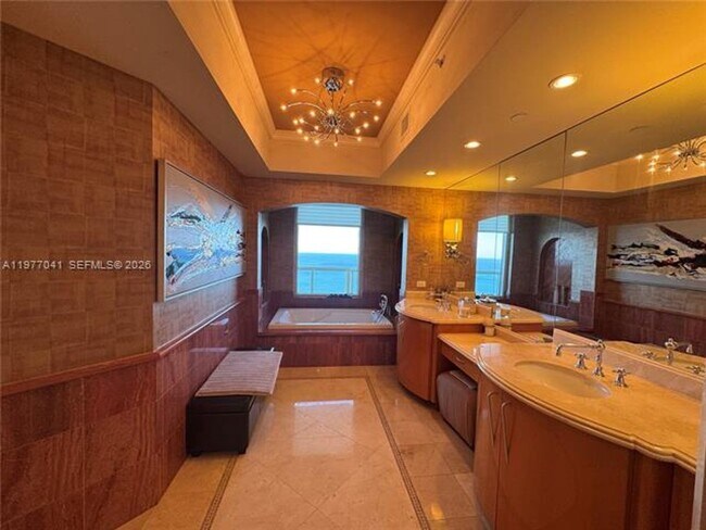 Building Photo - 17875 Collins Ave