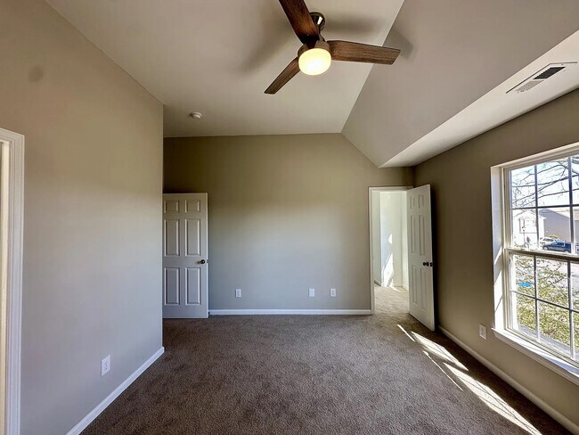 Building Photo - 9839 Brawley Ln