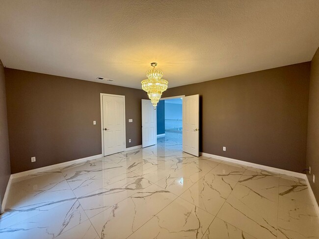 Building Photo - 5/BD 3/BA Modern Luxury Living with Pool, ...