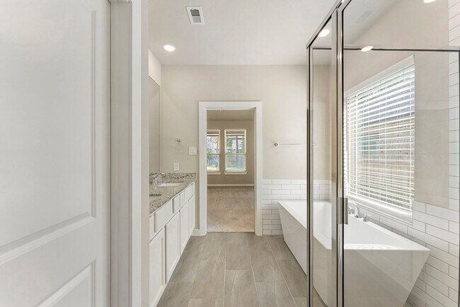 Building Photo - 421 Soapberry Tree Ct