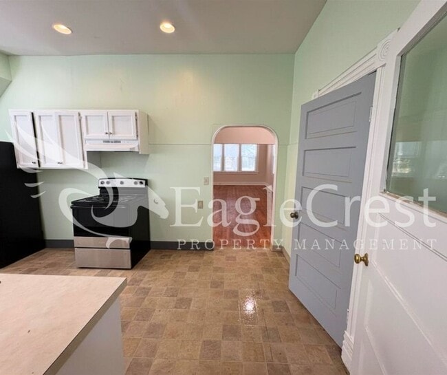 Building Photo - Charming Historic 4-Bedroom Home with Fenced Yard & Chicken Coop