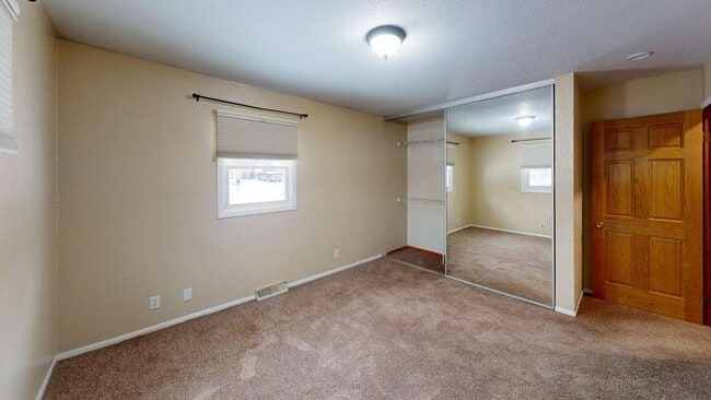 Building Photo - 1103 E Indiana Ave