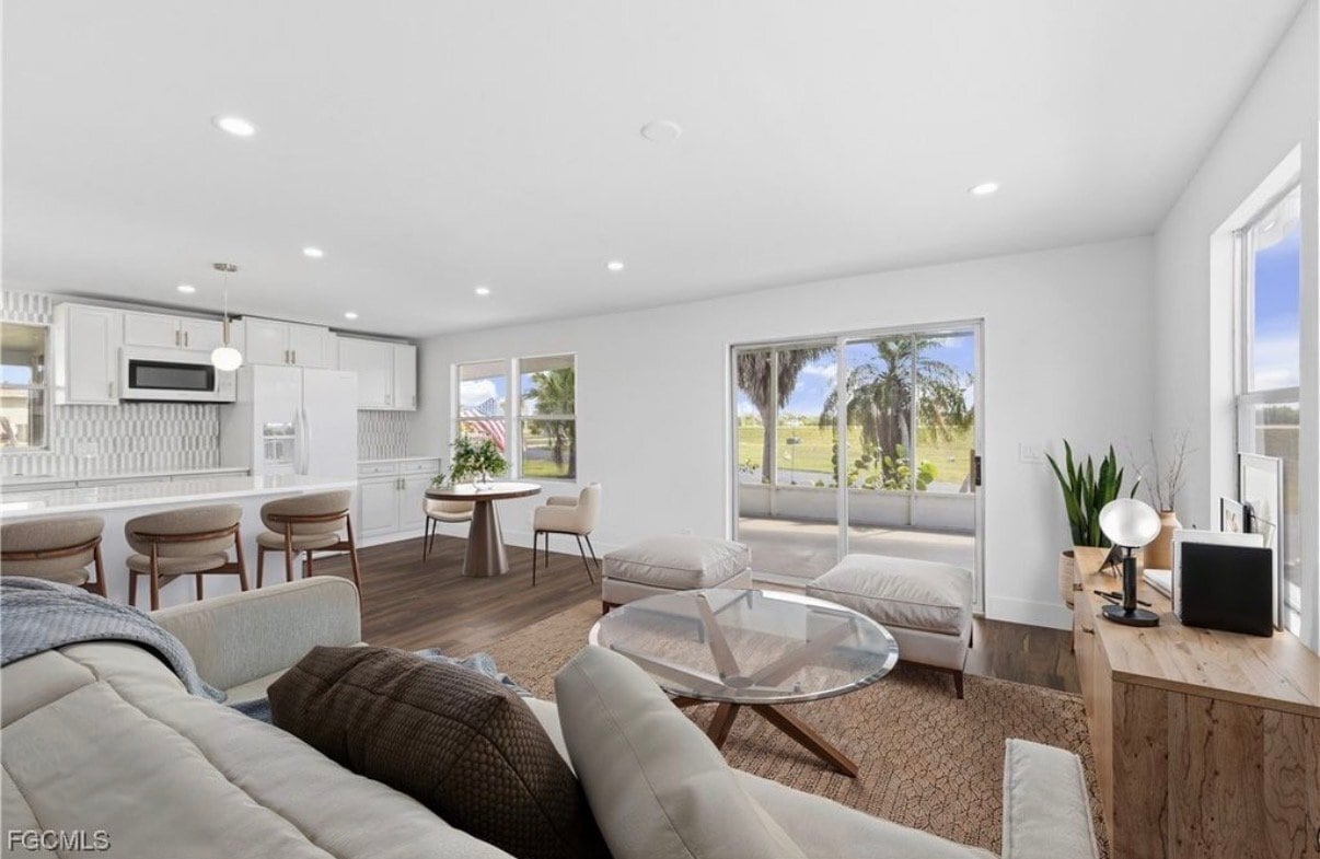 Building Photo - 13670 Dowitcher Dr