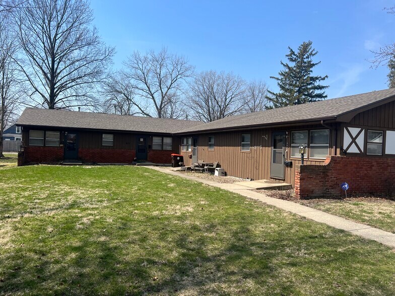 Primary Photo - 609 Denver St