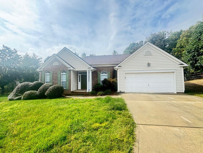 Building Photo - 4bd/2ba House newer neighborhood in between Kannapolis/Concord & close to I85