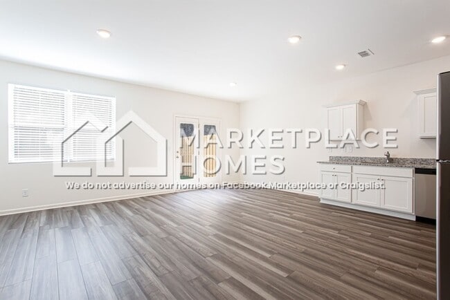 Building Photo - 308 Rydal Wy