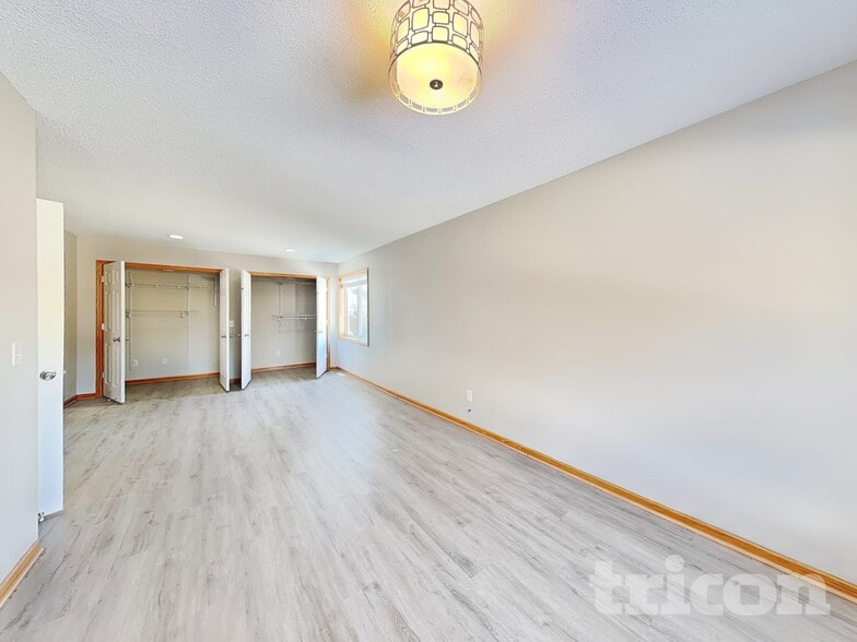 Building Photo - 2739 Zumbrota Cir NE