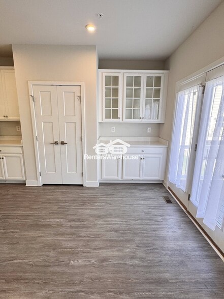 Building Photo - 6242 Islington St