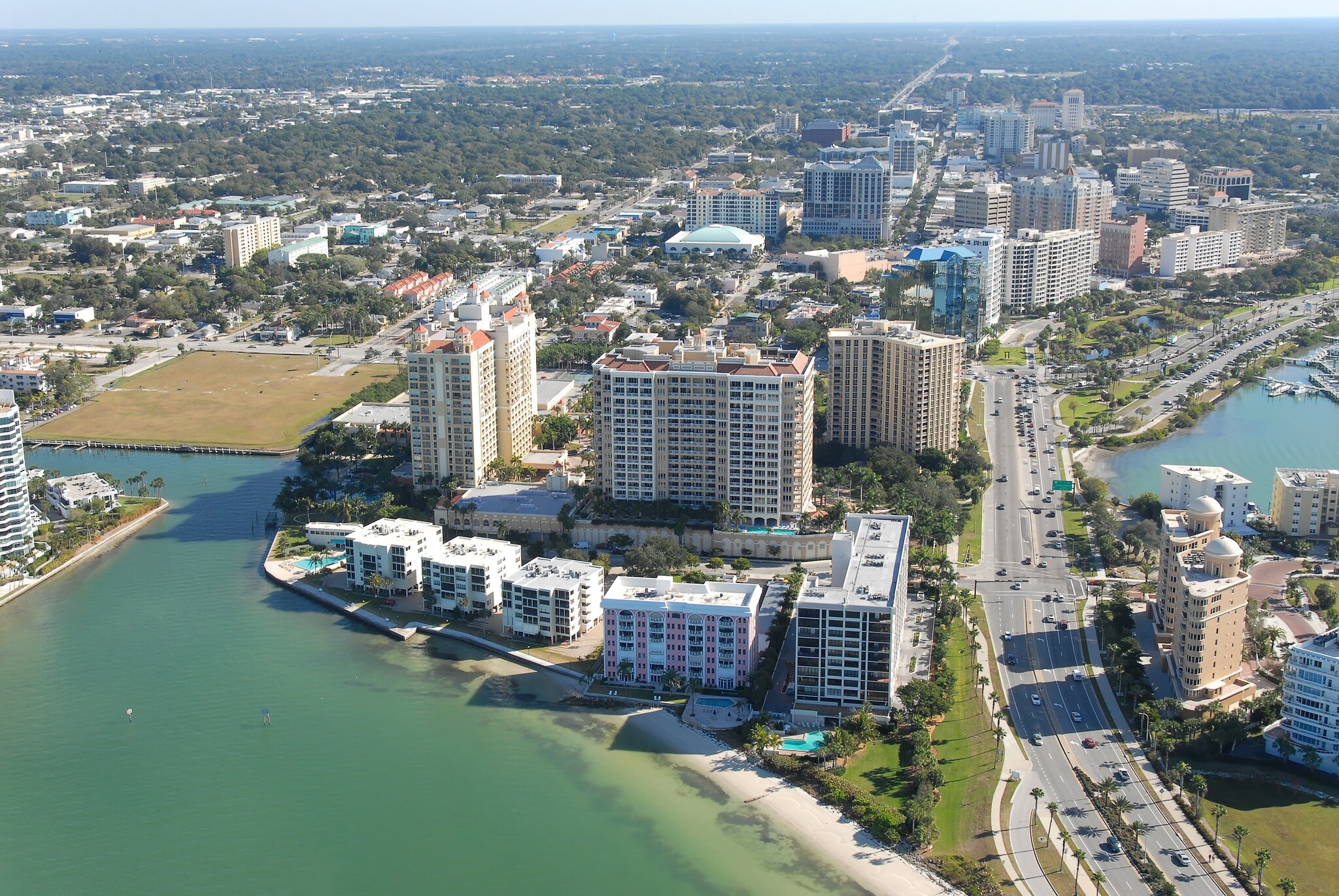 Sunset Towers - 11 Sunset Dr